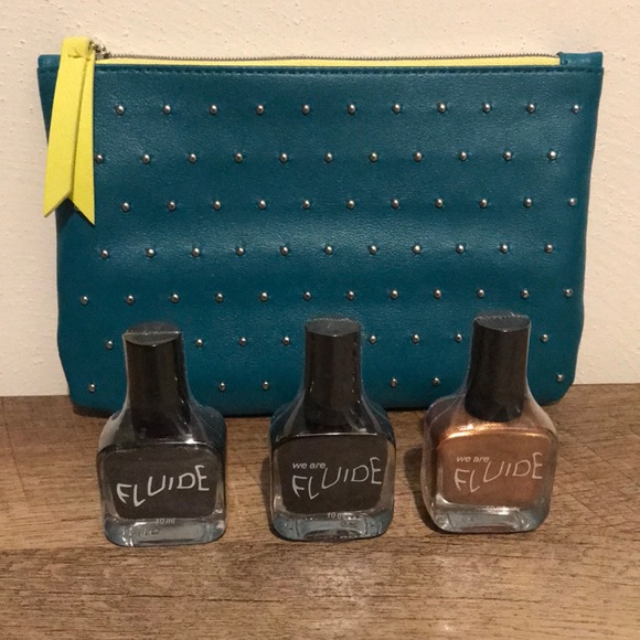 Fluide Other - Polish Bundle w/Cosmetics Bag